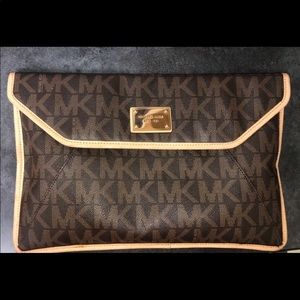 Michael Kors wallet/purse